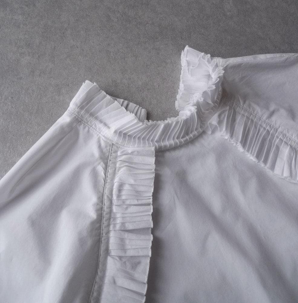 美品 マリリンムーン 2,7万円 フリルブラウス スタンドカラーブラウス 452