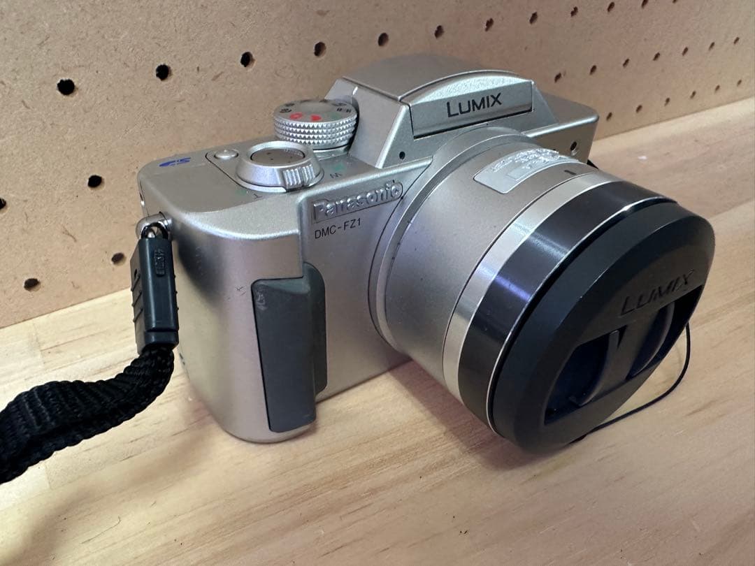 Panasonic DMC-FZ1 シルバー 12倍ズーム