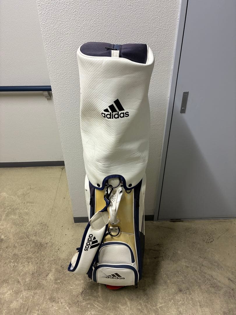 藤*野様 adidas ゴルフバッグ ホワイト/ネイビー