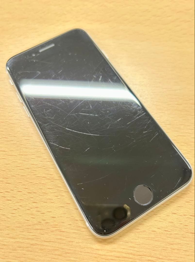 第２世代iPhone SE MHGQ3J/A 64gb