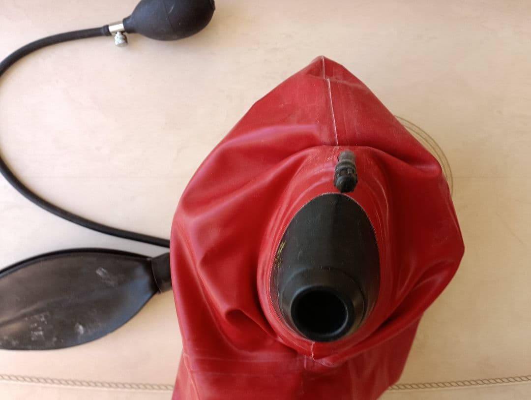 RUBBER EVA製 インフレータブルラバーマスク リブ付