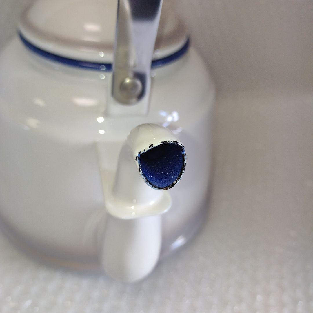 イマン　ビビアンローズ　ケルト　やかん　ホーロー