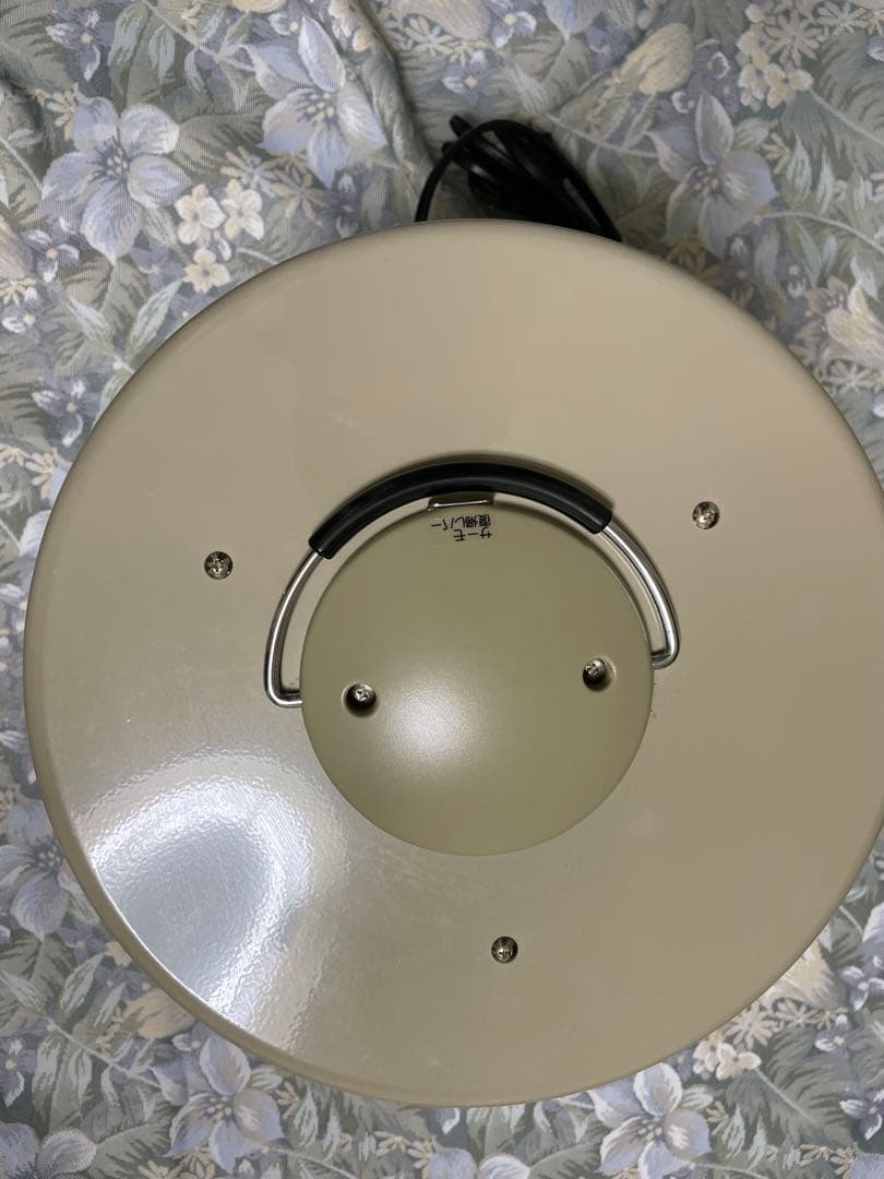 アールシーエス談話室1000型電気ヒーター 遠赤外線