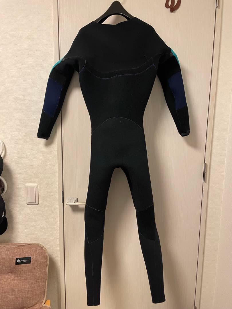 m*i様 クイックシルバー　HYBRID U ZIP ウェットスーツ セミドライ