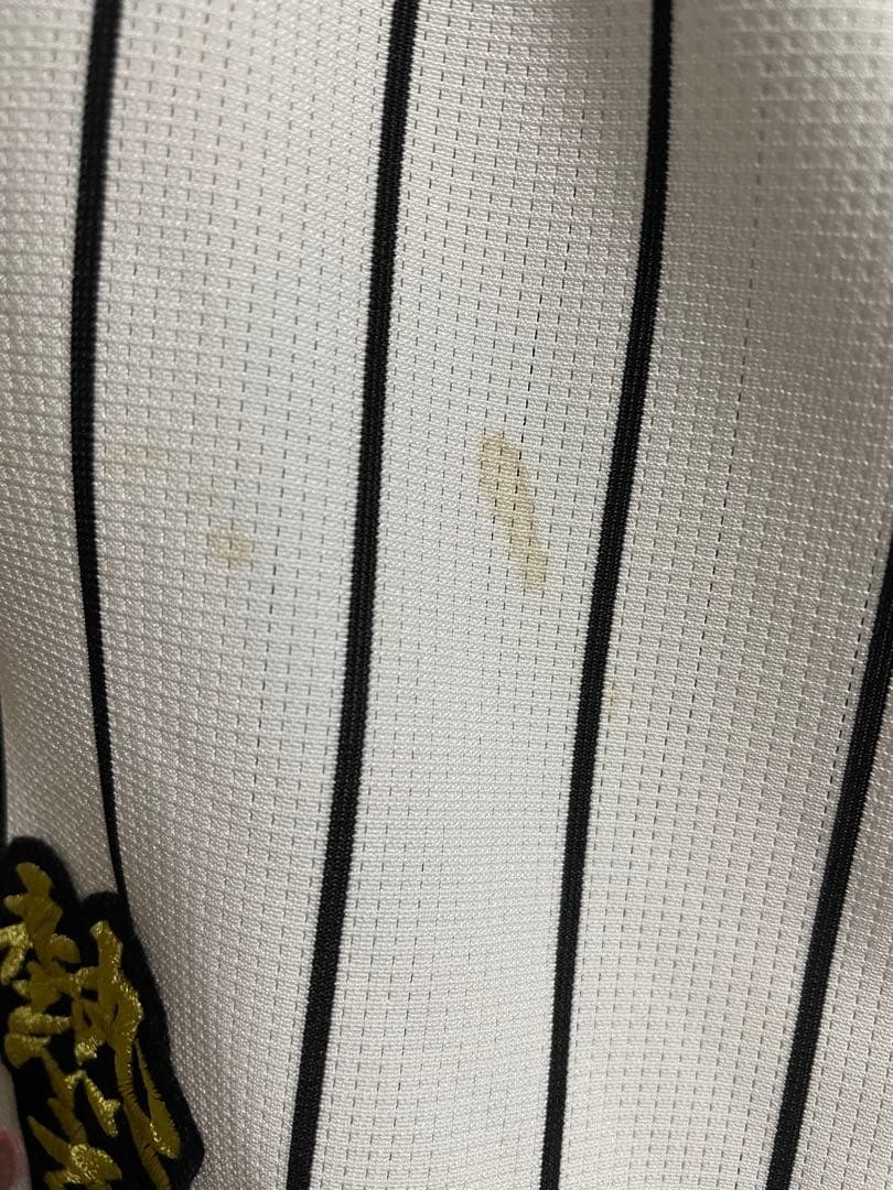 阪神タイガース ユニフォーム 黒 木浪　Oサイズ　おまけのユニフォームもあり。