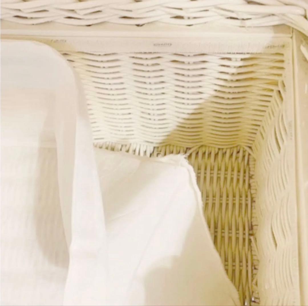 藤　ホワイトチェスト　タンス　5段引き出し　収納　ラタン　フレンチカントリー