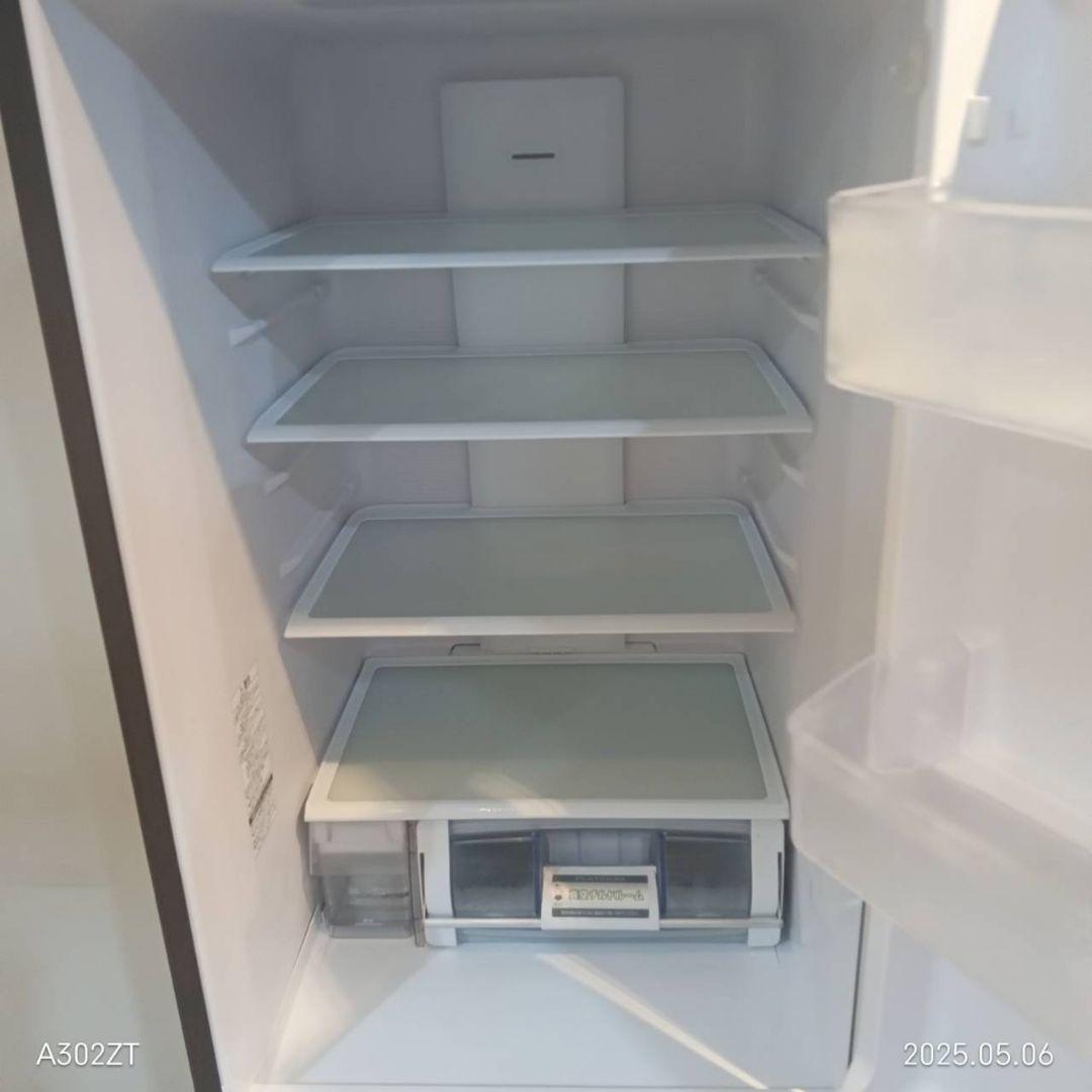 019　送料設置無料　神奈川限定配送　日立　大型冷蔵庫　315L