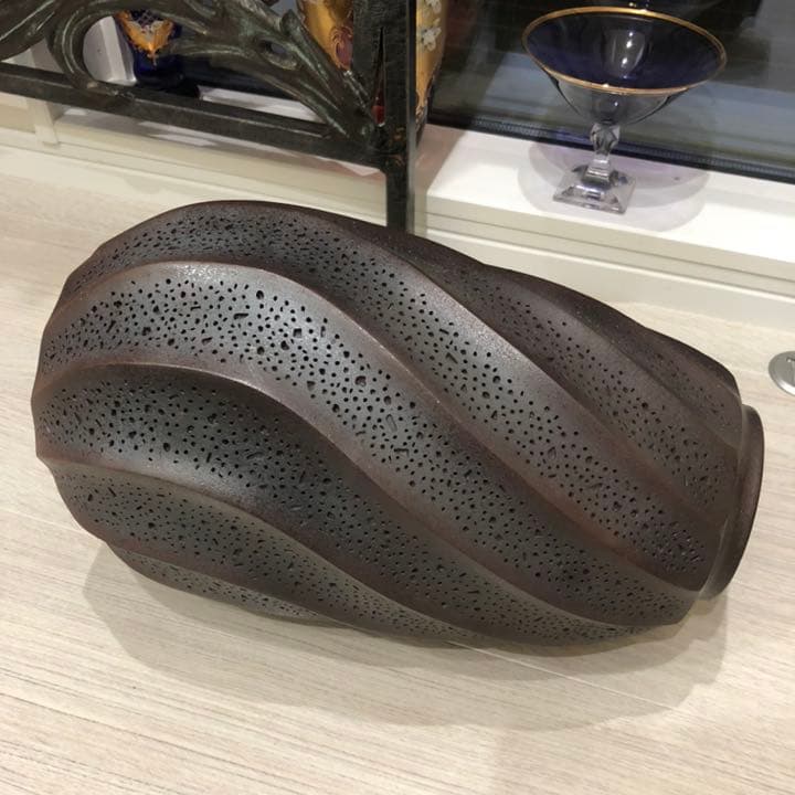 究極の美◼️蔵から超凄そうな超迫力のある特大な壺が出てきました。壷、古美術、花道具