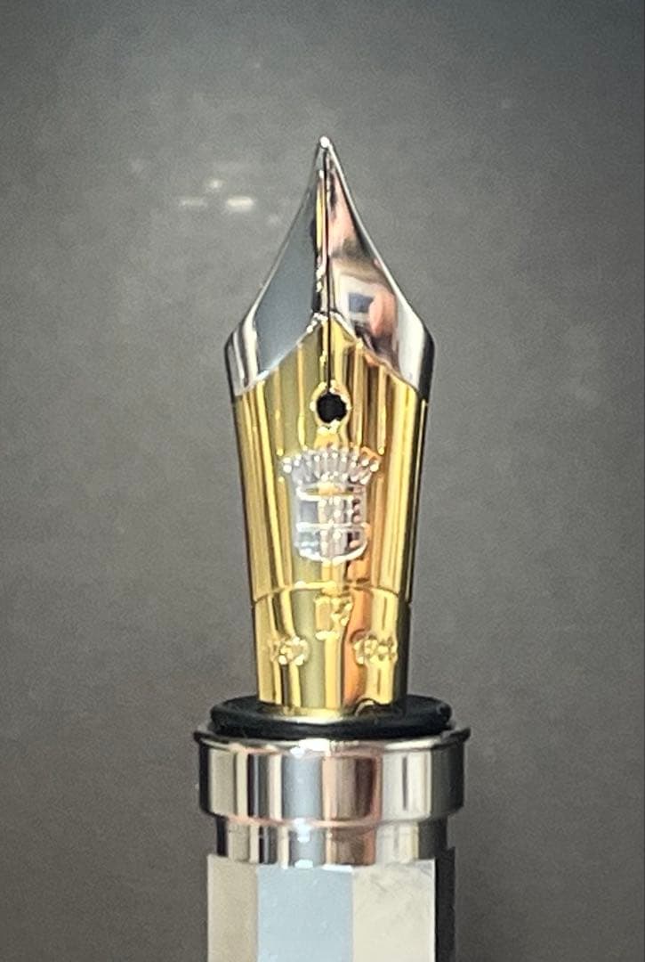 グラフフォンファーバーカステル 伯爵コレクション 万年筆