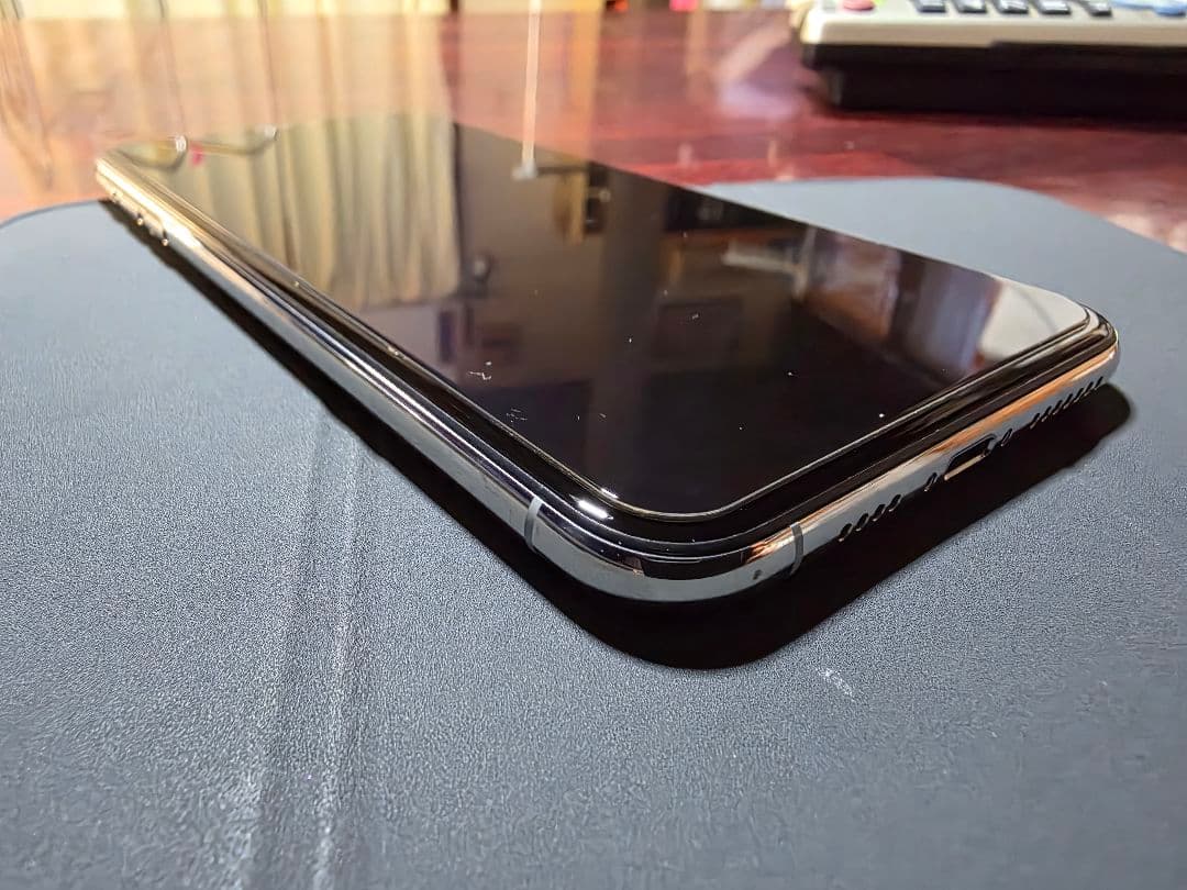 iPhone XS Max 256GB SIMロック解除済み SIMフリー