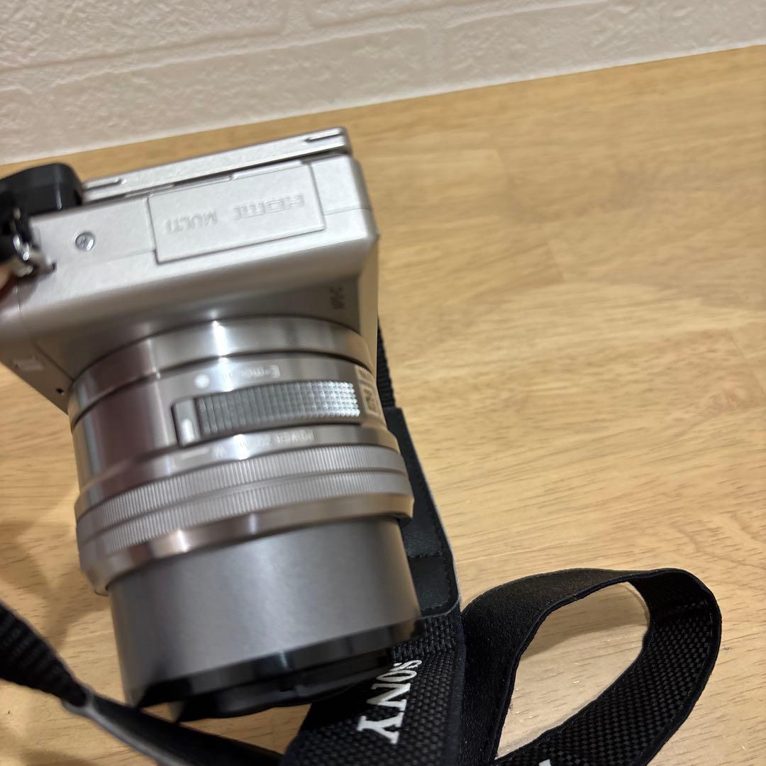 トコぺデイア ソニー　一眼レフ　ミラーレスカメラ　a6000 シルバー