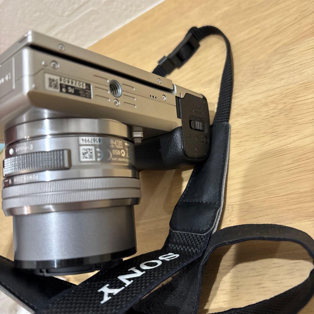 トコぺデイア ソニー　一眼レフ　ミラーレスカメラ　a6000 シルバー