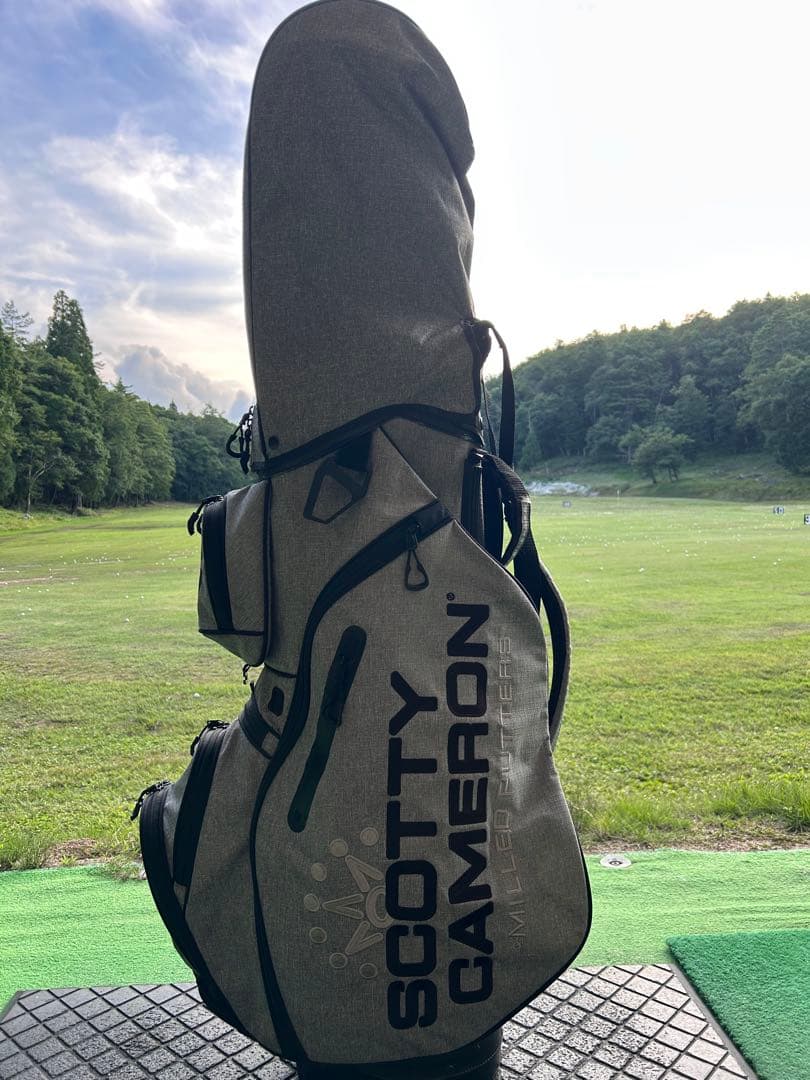 スコッティキャメロン　キャディバッグヘッドカバー付き