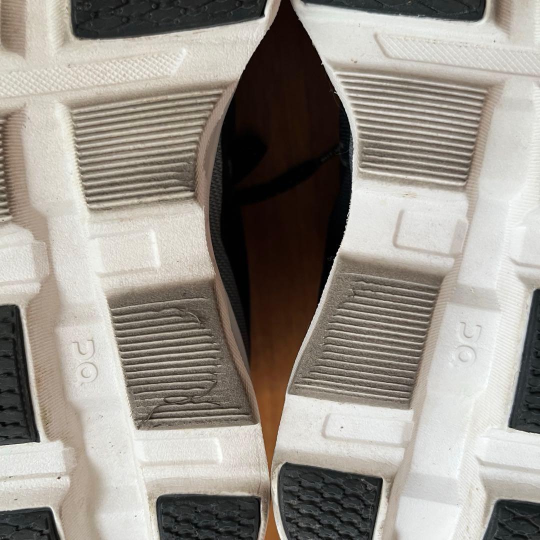 クラウドモンスター2 ON ランニング ブラック 23.5cm