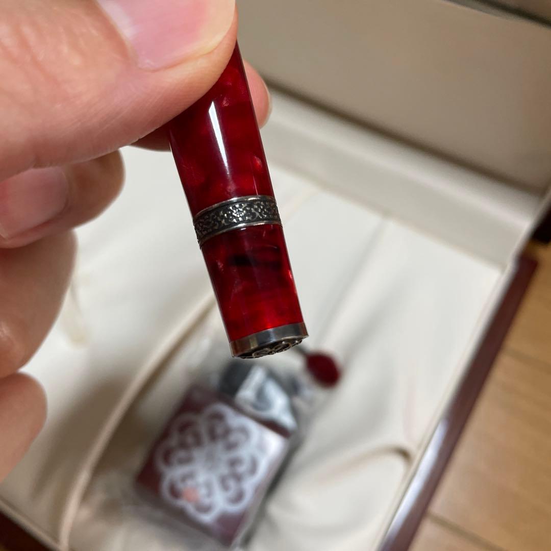 新品未使用 アウロラ AURORA 万年筆 85周年記念 レッド ペン先 F