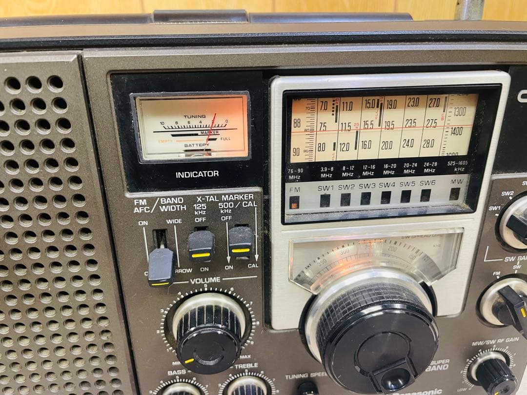 National COUGAR RF-2200 BCLラジオ クーガ