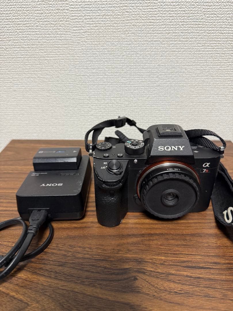 ［ジャンク品］SONY α7rⅲ バッテリー2個 チャージャー　フィルム調レンズ