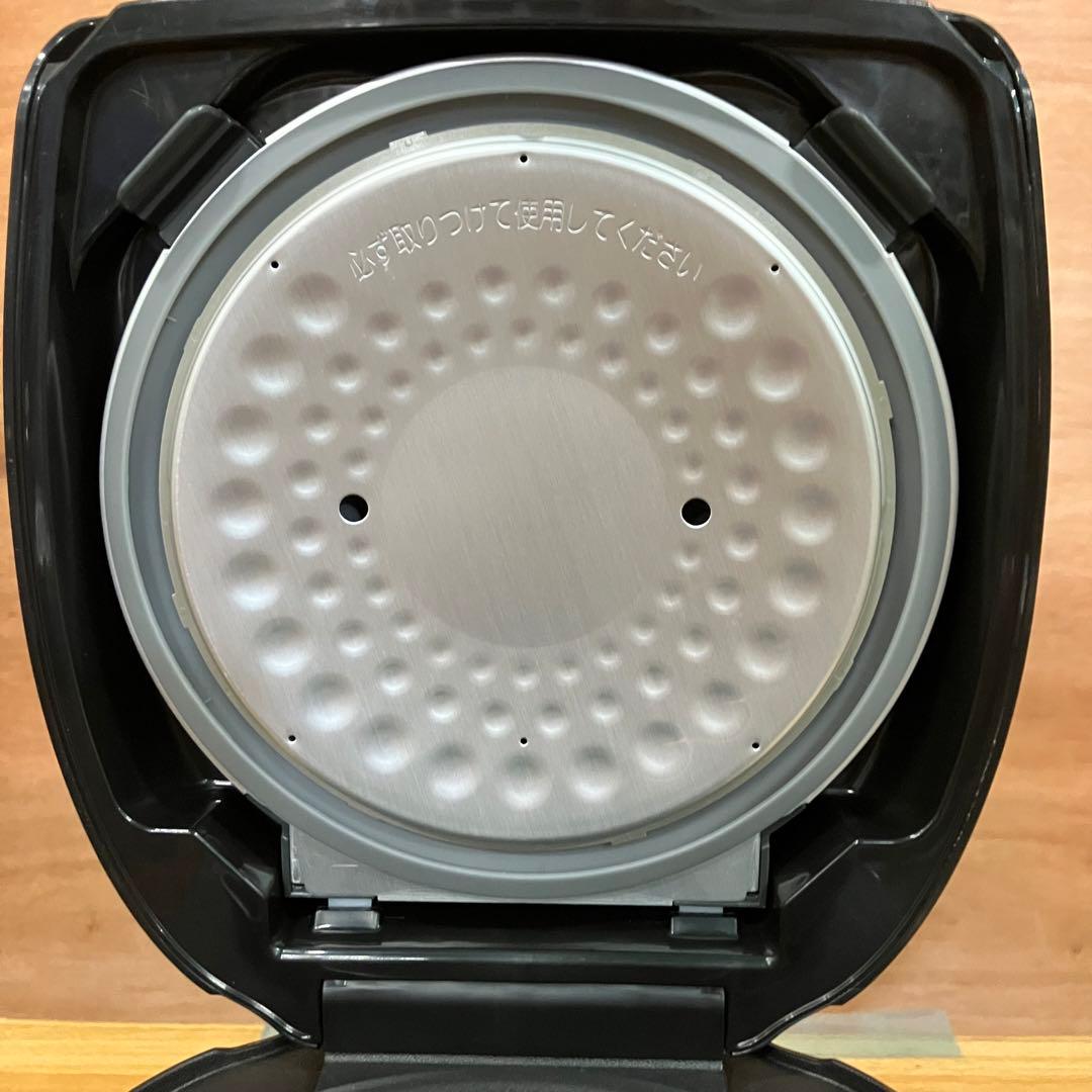 一都三県限定　配送設置無料　炊飯器　TIGER タイガー　2022年製　3合