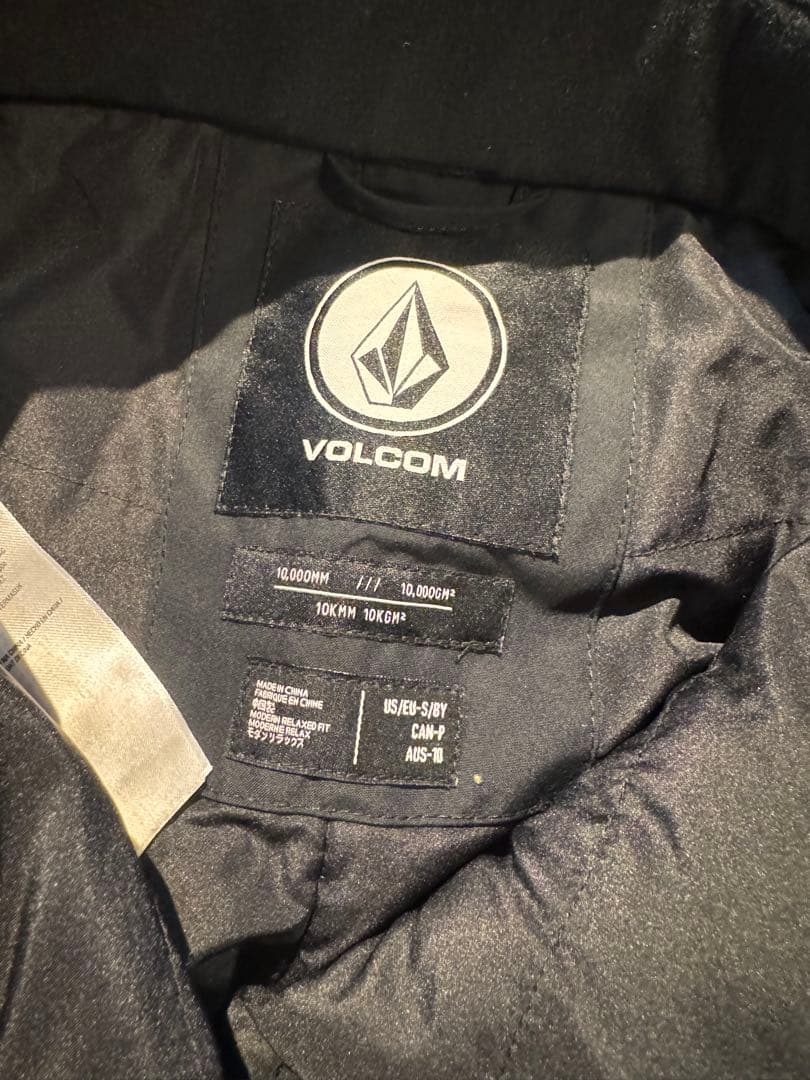 着用1回　volcom キッズウエア　上下セット　sizeS(10)