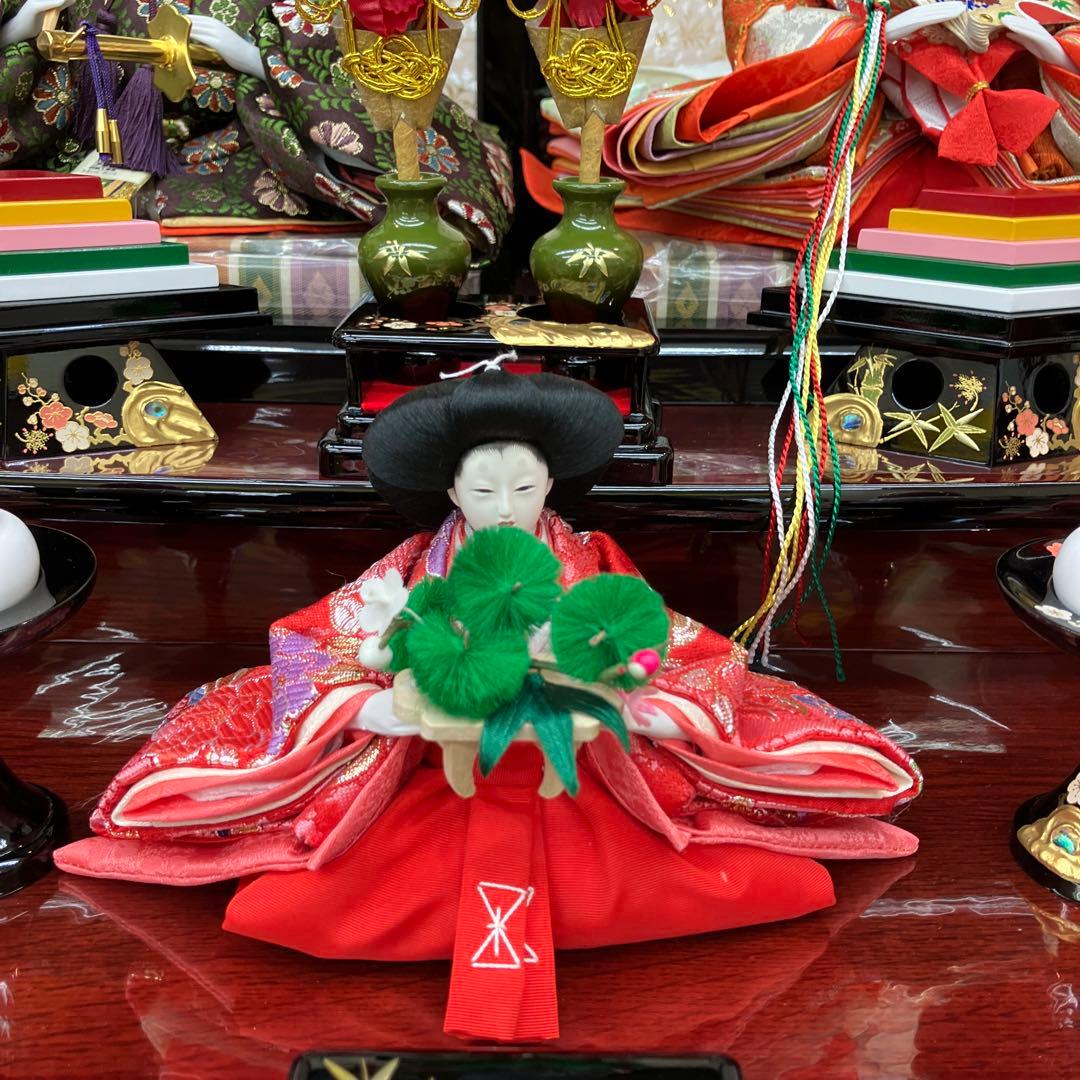 お値下げしました。本仕立て3段五人雛飾り