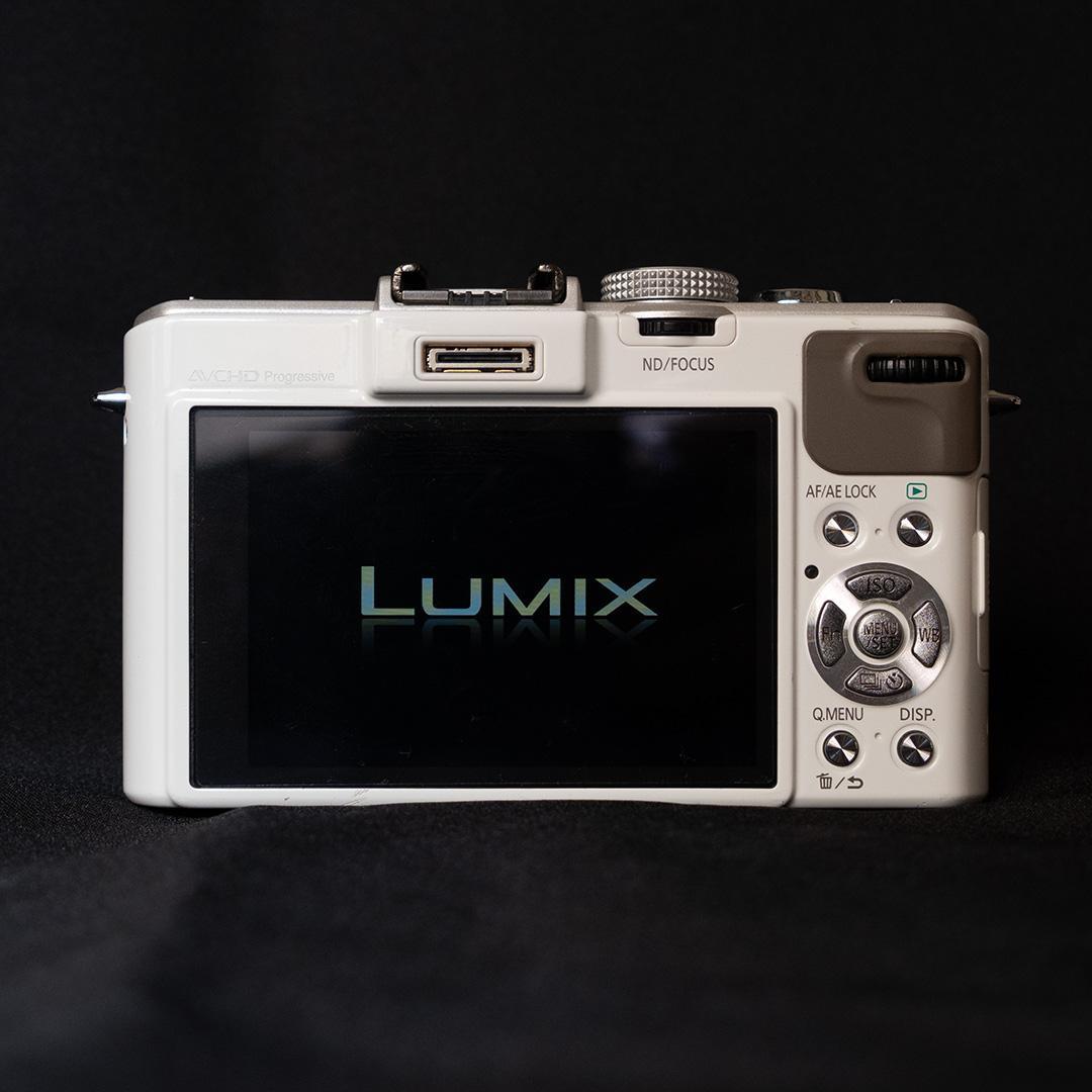 パナソニック デジタルカメラ ルミックス DMC-LX7（ライブビュー付き）