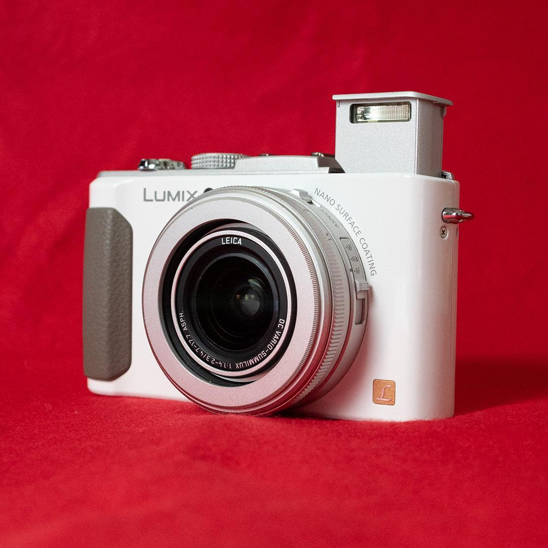 パナソニック デジタルカメラ ルミックス DMC-LX7（ライブビュー付き）