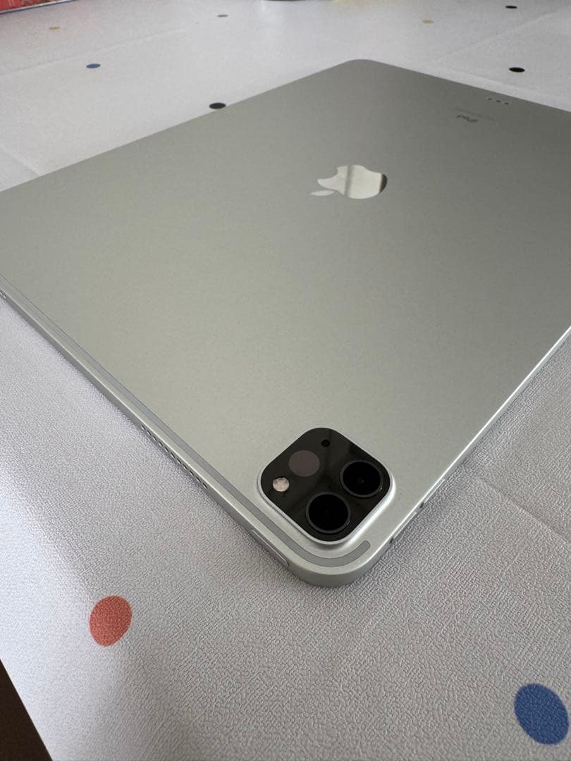 Apple iPad Pro 12.9インチ 第5世代128GB スペースグレー