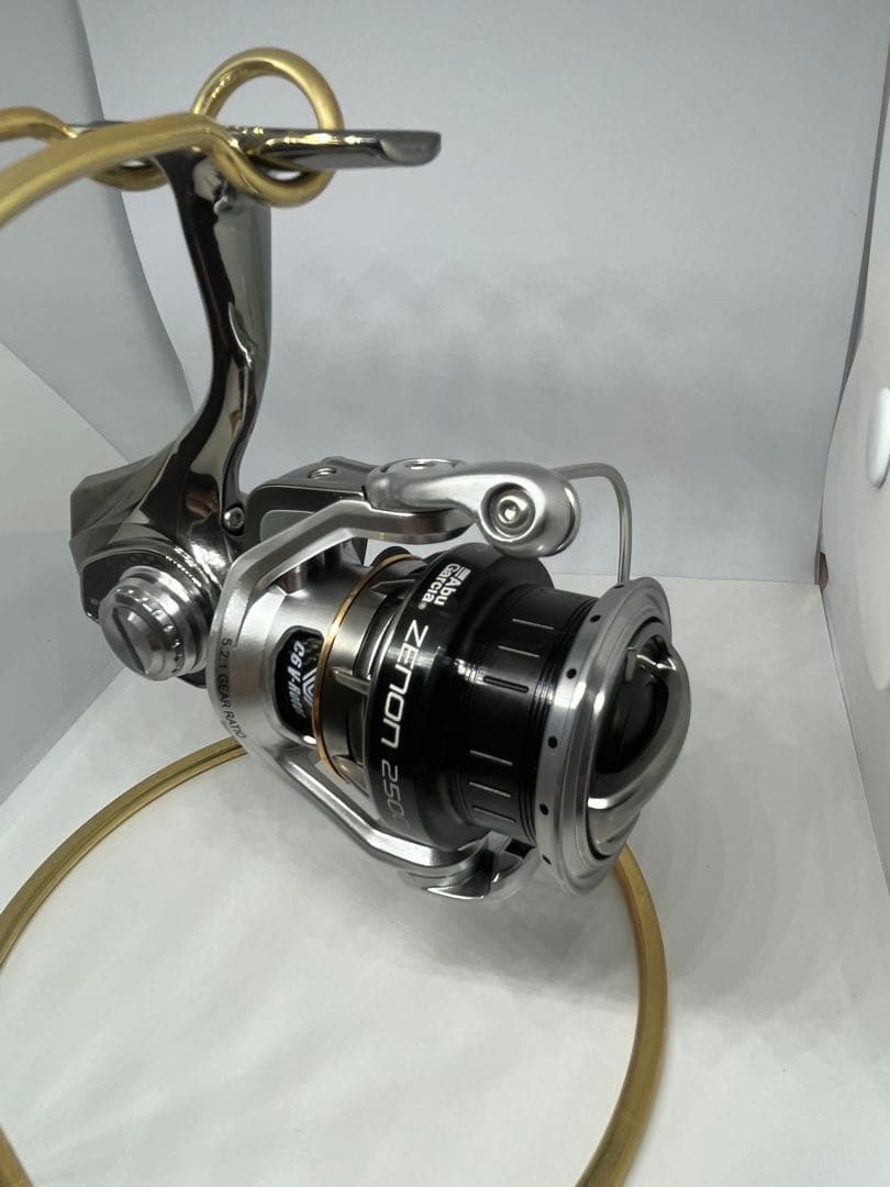 【新品未使用】 Abu Garciaアブ ガルシアZENON ゼノン2500S