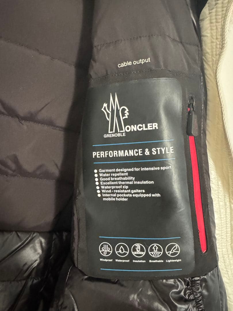 MONCLER ホワイト スキーウェア 女性用