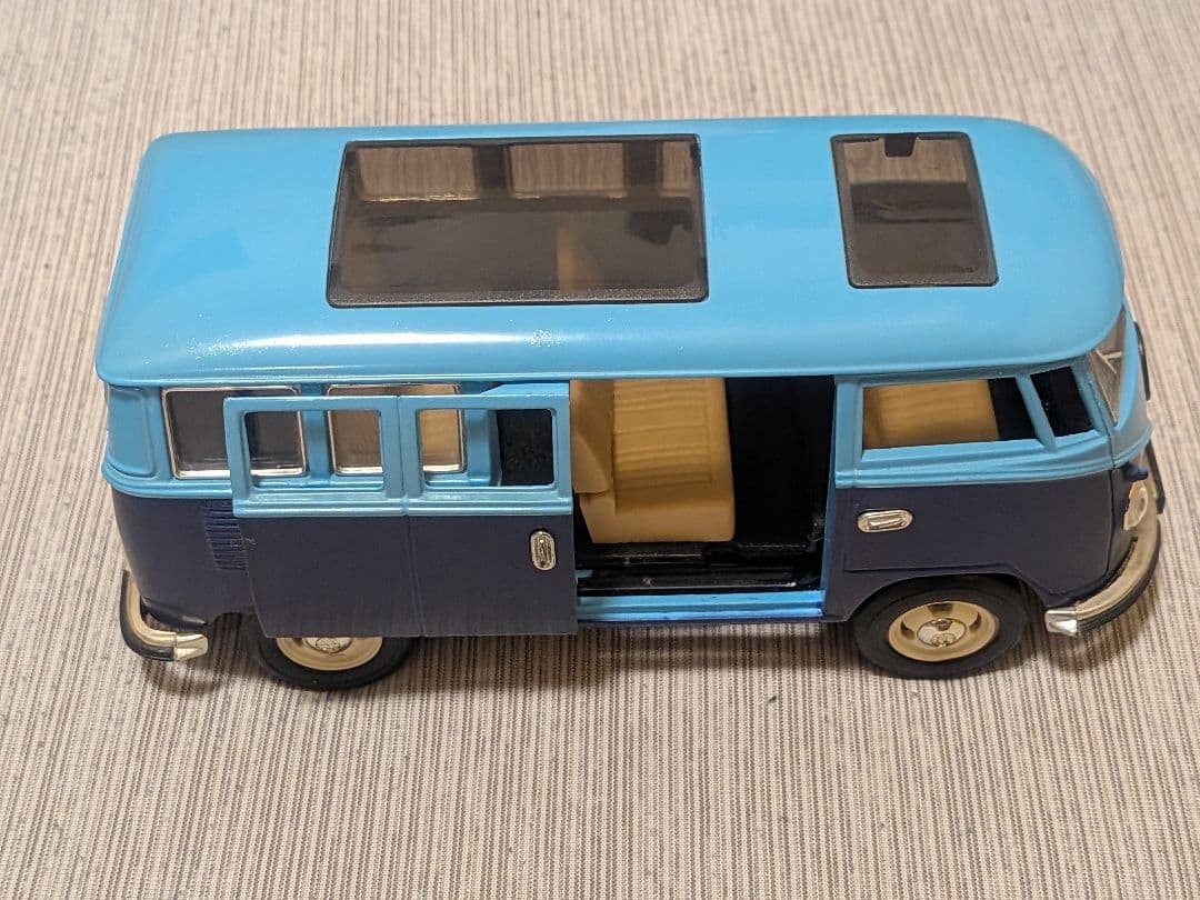 ワーゲンバス　ミニカー