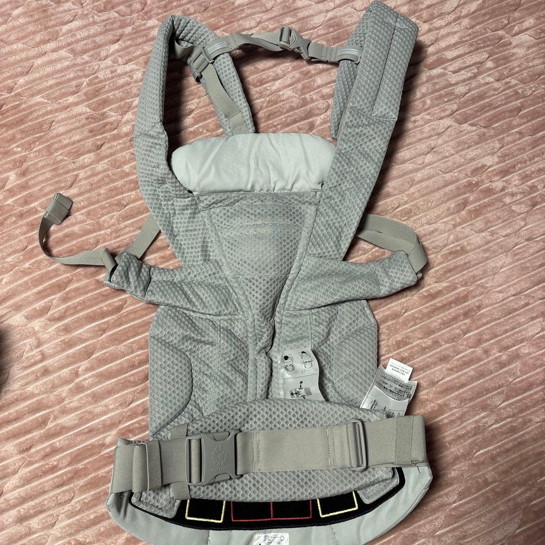 エルゴ　オムニブリーズ　パールグレー