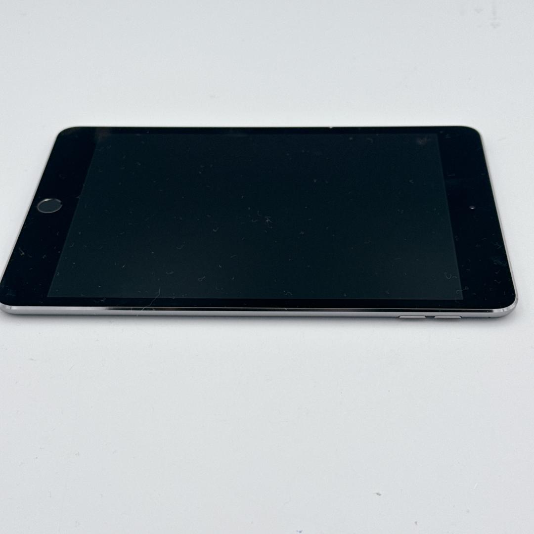 【美品】Apple iPad mini 4 128GB Wi-Fiモデル