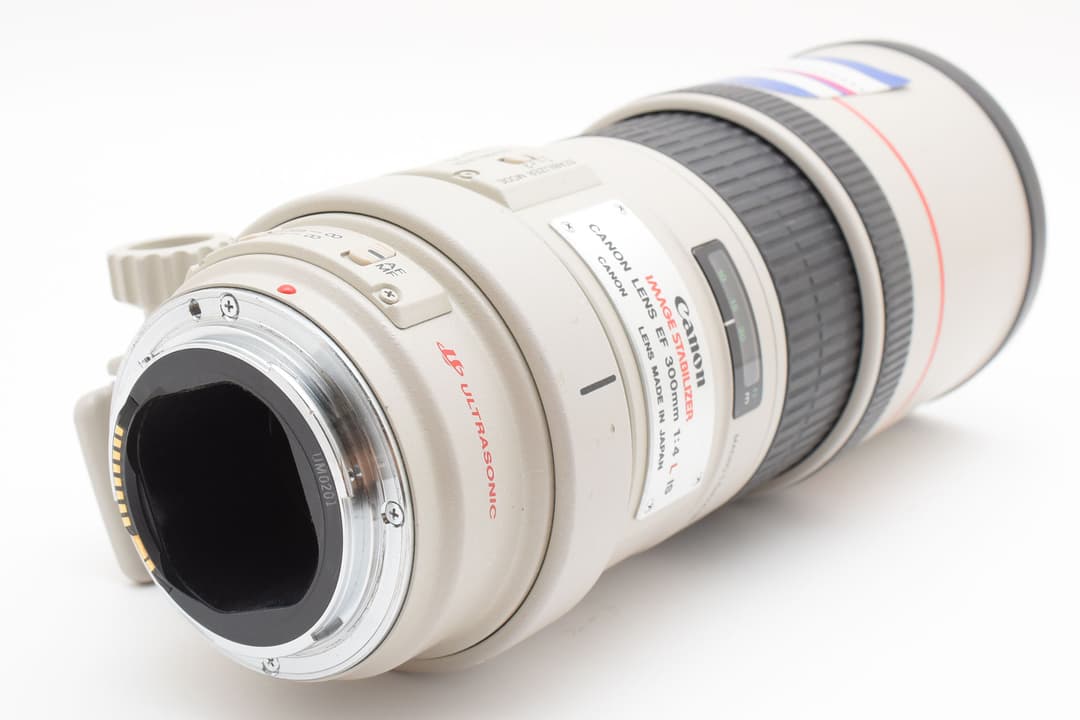 キヤノン　Canon EF 300mm F4 L IS USM