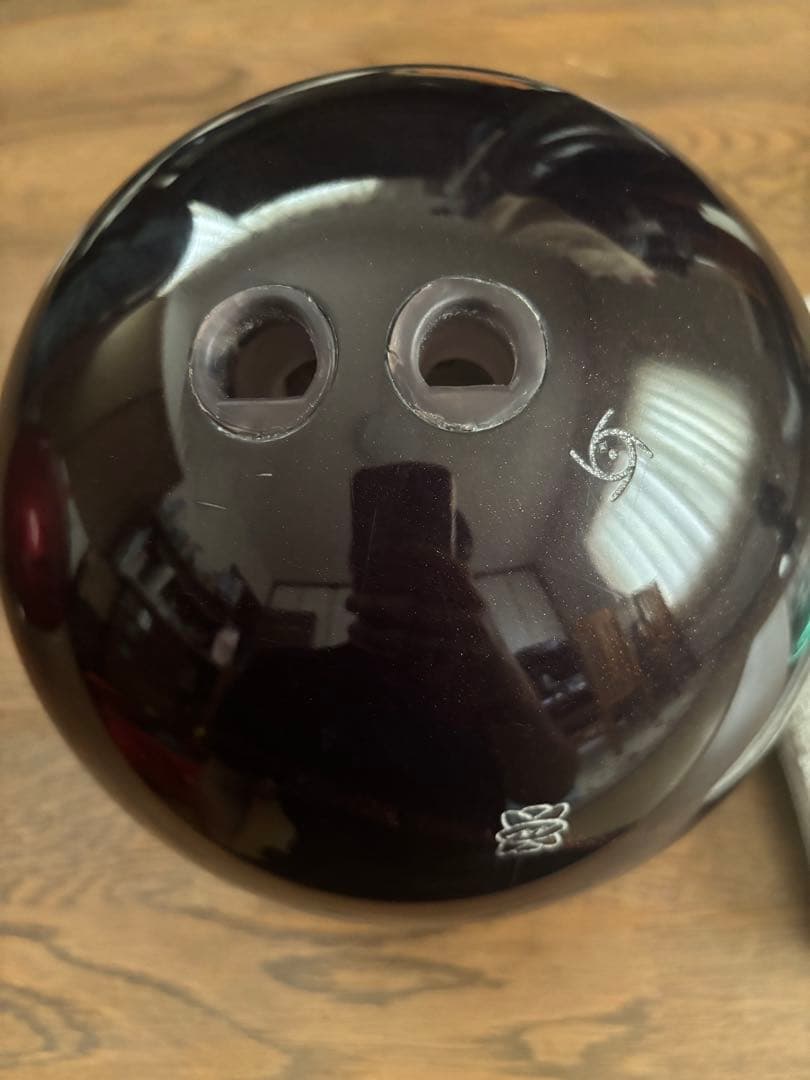 PHYSX BLACKOUT ボウリングボール 14ポンド