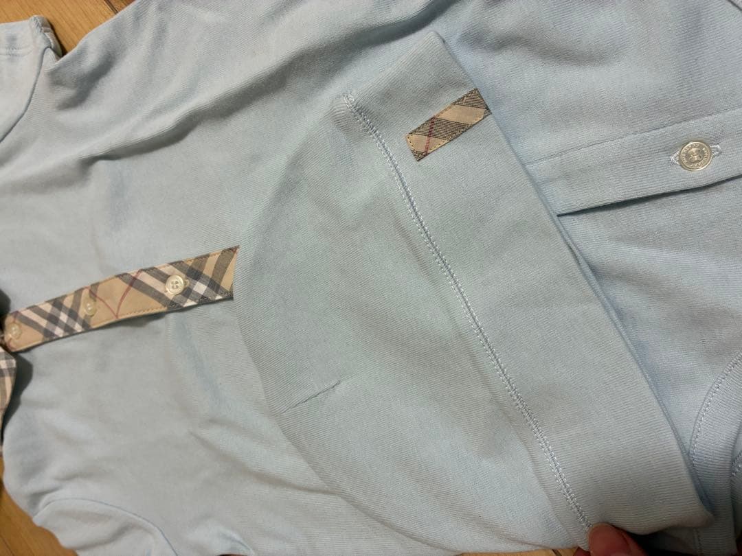 【値下交渉可】BURBERRY 水色ロンパース・ビブ・帽子セット 出産祝い