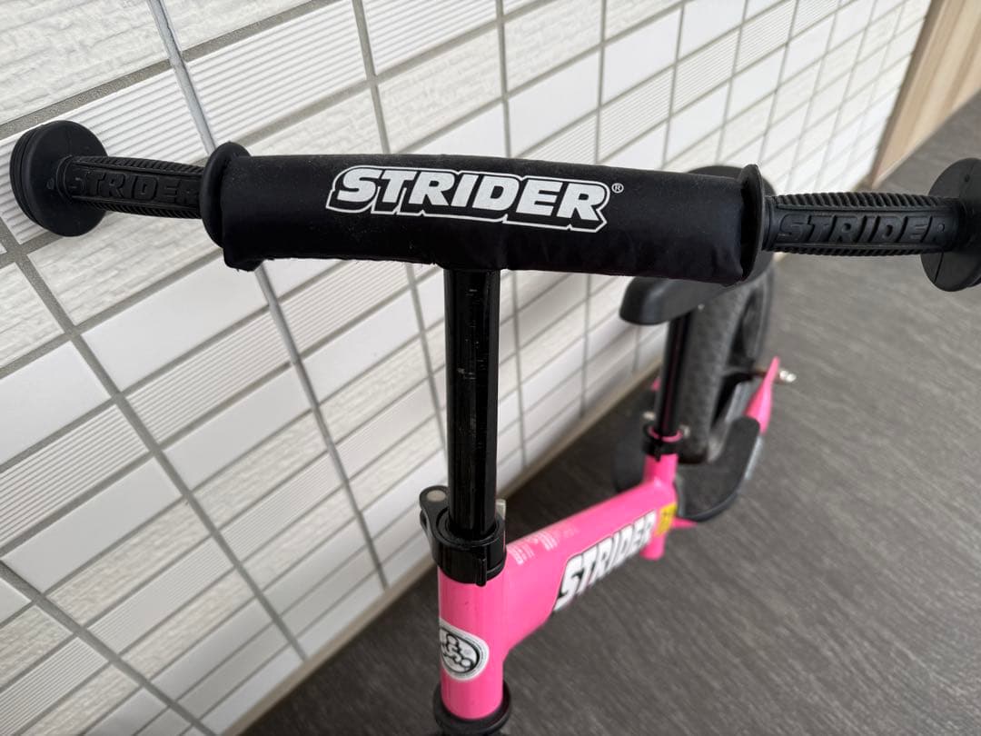 【STRIDER ストライダー】スポーツモデル 12インチ12型 ピンク