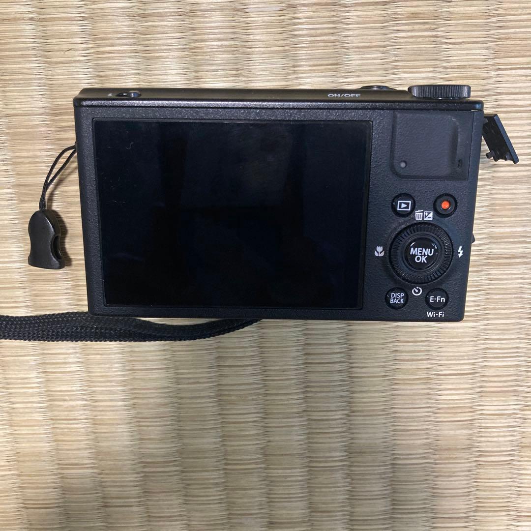 Fujifilm XQ1 コンパクトデジタルカメラ　美品