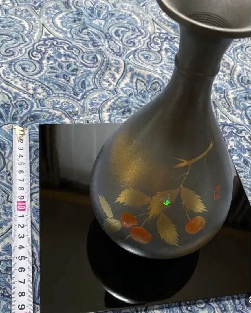 金運爆上げ　風水最高！門外不出品　1点物　漆塗台座付き　特殊朱銅製壺花瓶　月山釜