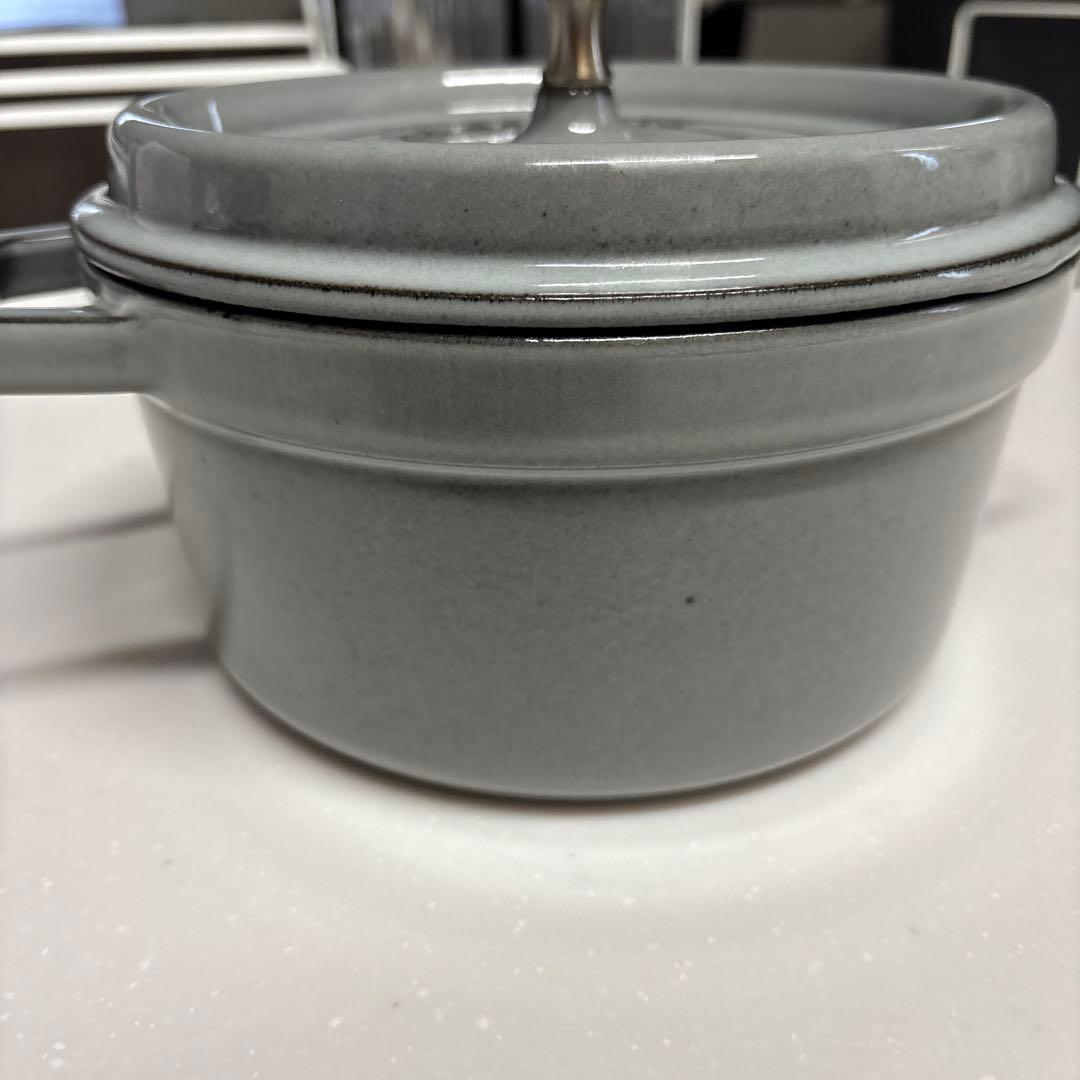 【美品‼︎】【匿名配送】【送料込】ストウブ　ココット　20cm