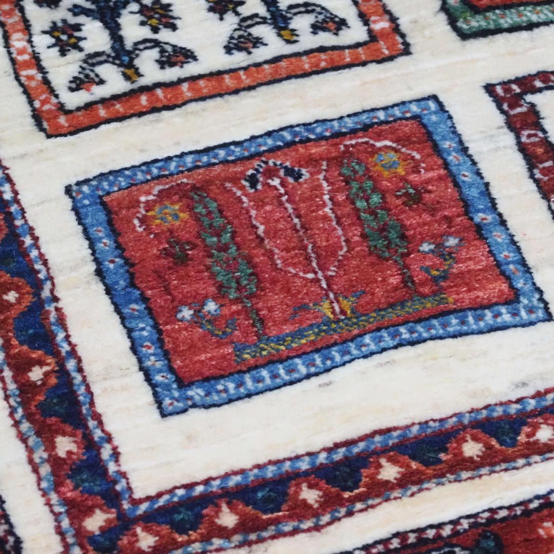 ゾランヴァリ　ギャッベ（中判）ルリバフ　174×119ｃｍ