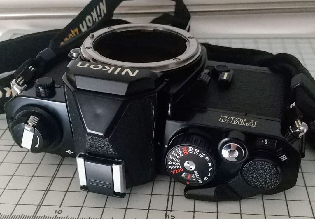 ニコン FM2 フィルム一眼レフカメラ