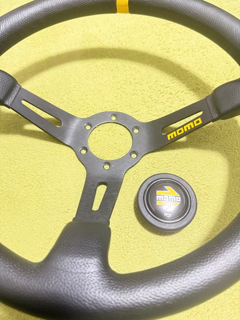 momo ステアリング 本体 ディープコーン　最終値下げ