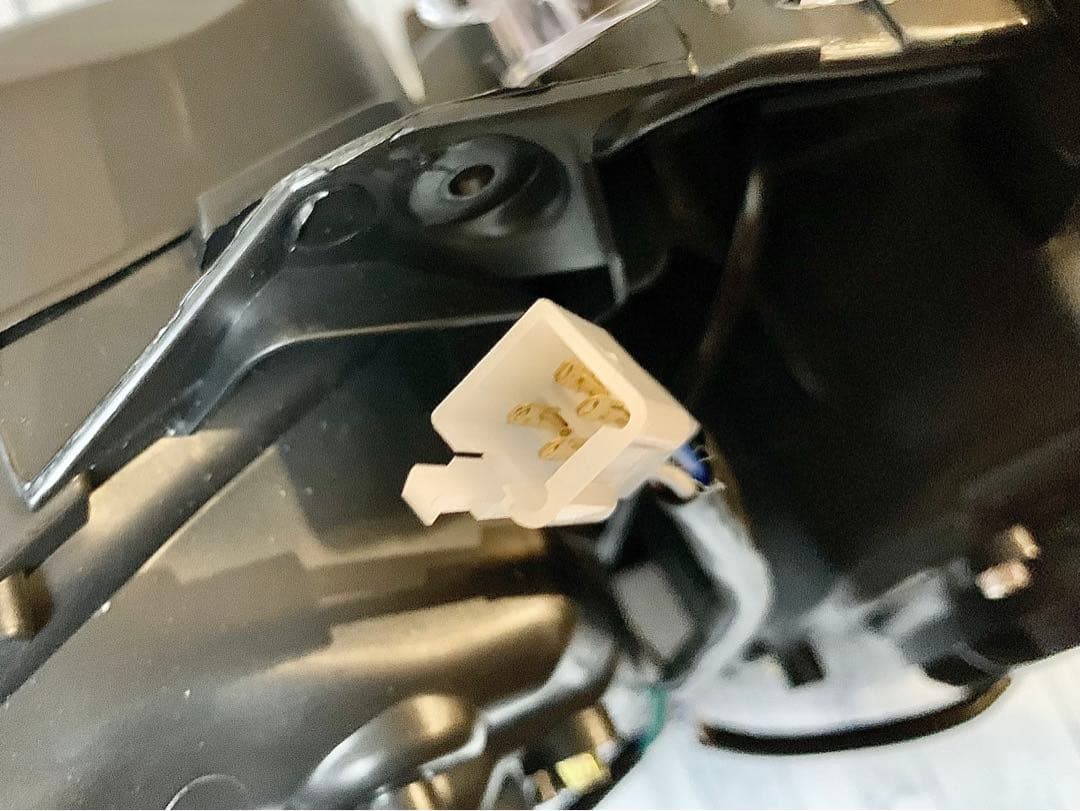 YZF-R3 / YZF-R25 カスタムLEDヘッドライト プロジェクター