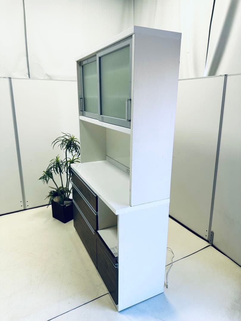 キッチン収納キャビネット ホワイト ダークブラウンキッチン ボード食器棚