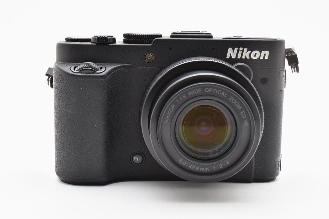 Nikon coolpix P7700 コンパクトデジタルカメラ