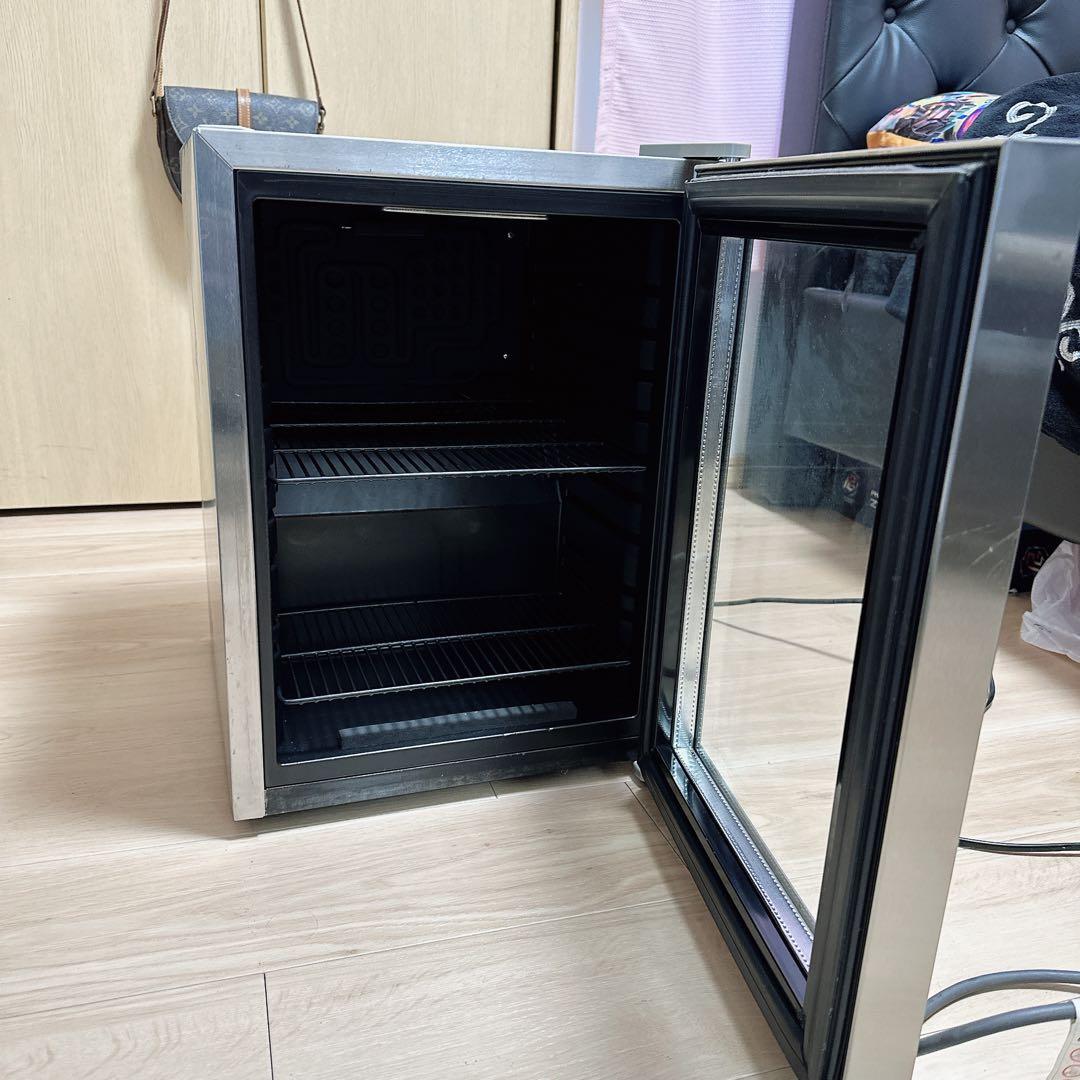 コンパクト冷蔵庫 ステンレススチール ガラス扉