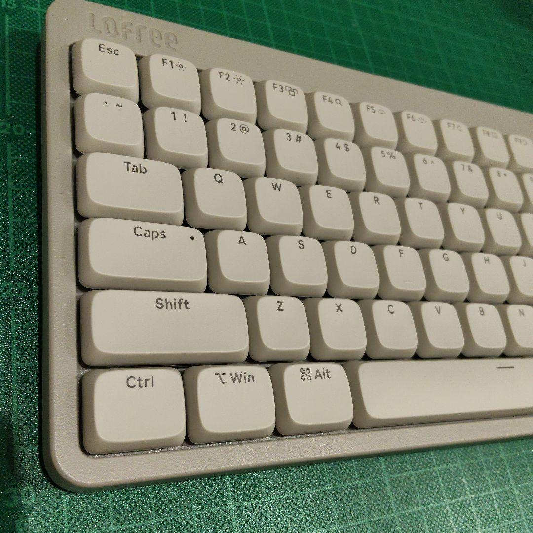Flow Lite 100キーロープロファイルメカニカルキーボード　英語配列