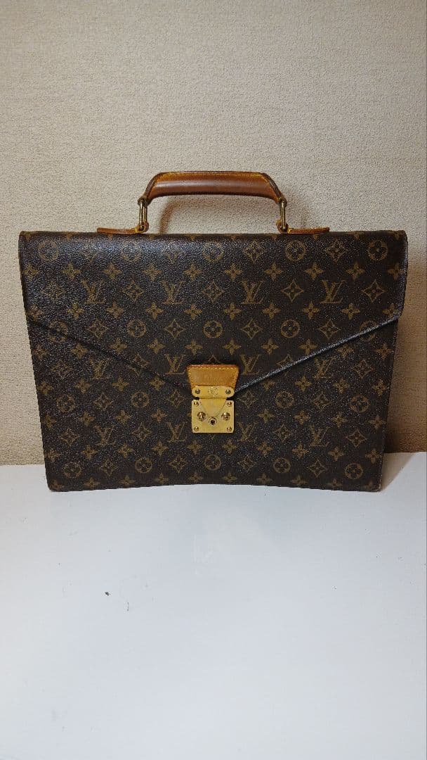 LOUIS VUITTON ルイヴィトン　モノグラム　ビジネスバック