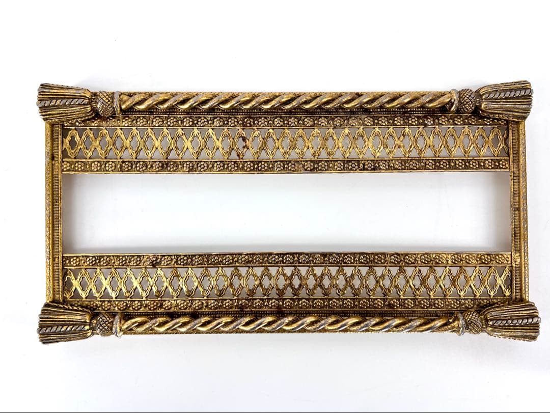 ヴィンテージ ビクトリア朝様式 ティッシュボックス（猫脚付き）