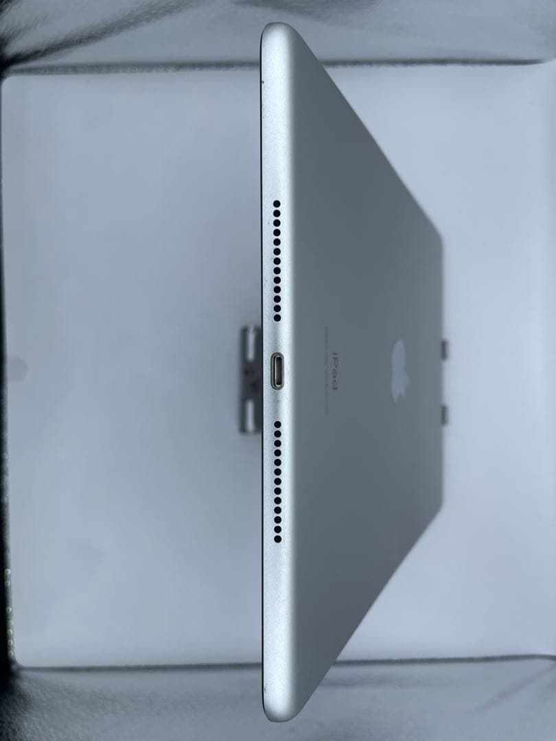 iPad 7世代 32GB 本体 バッテリー91%